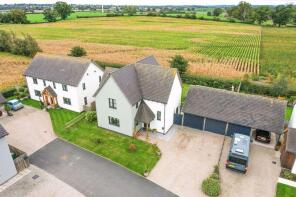 6, Winston Fields, Ellesmere SY12 9FA