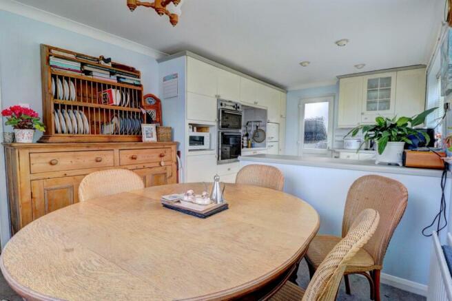 Kitchen Diner .2.jpg