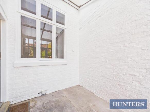 2 bed Town House for sale Image 12