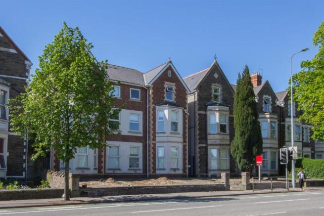 George court external-3.jpg