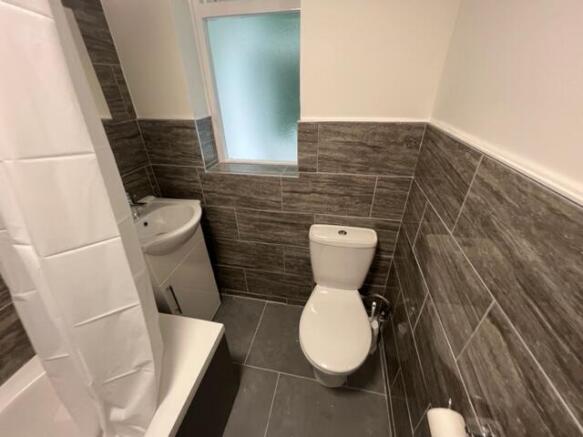 1 bed Apartment to rent Image 9