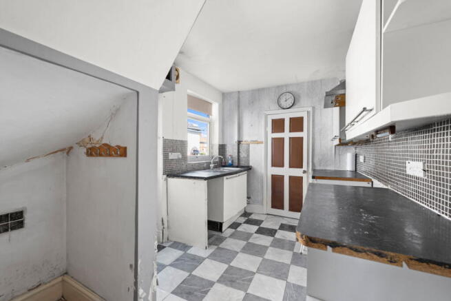2 bed Terraced for sale Image 7