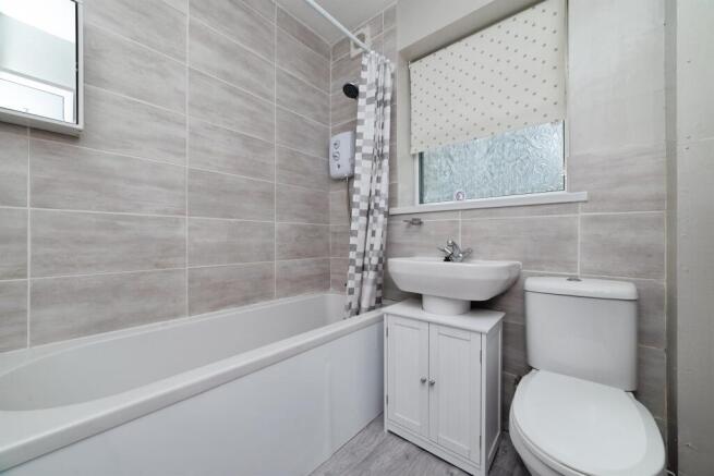 2 bed Apartment for sale Image 5