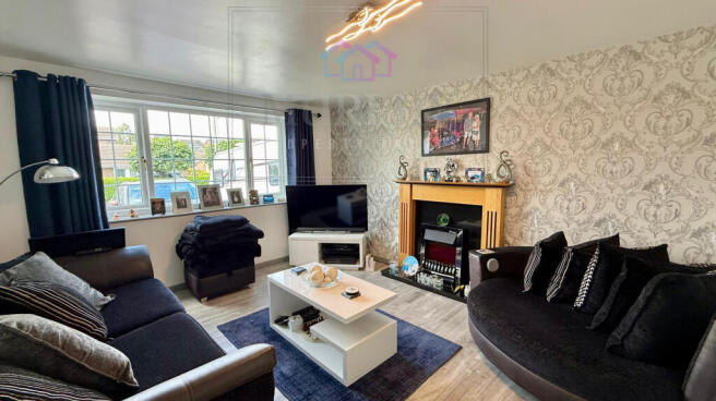 4 bed Semi-Detached for sale Image 9