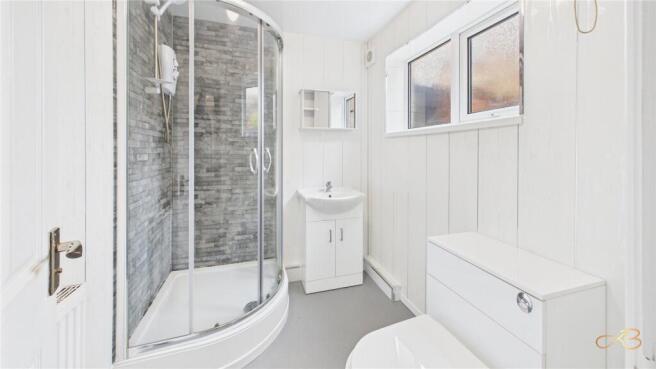 3 bed Terraced to rent Image 5