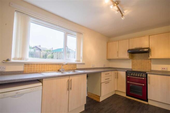 Kitchen / Dining Area