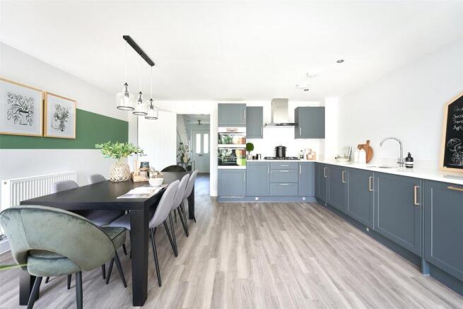 Kitchen/Dining