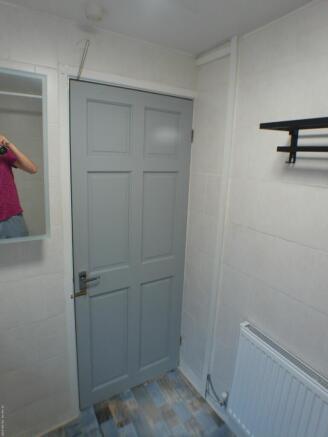 2 bed Terraced to rent Image 12
