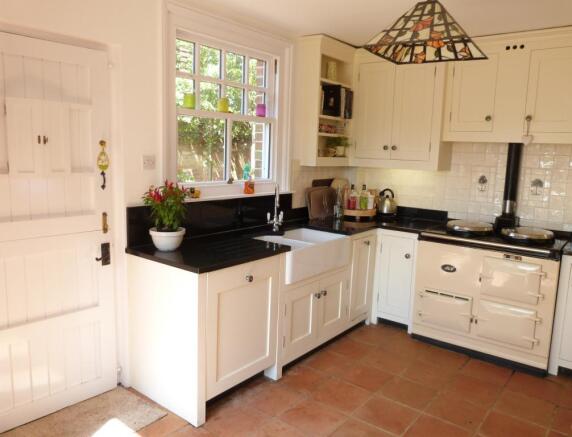 8.Kitchen2