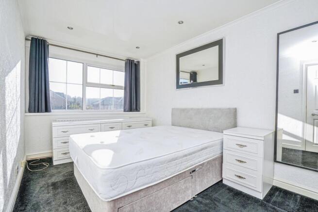 3 bed Detached for sale Image 11