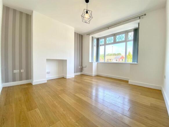 3 bed Semi-Detached to rent Image 7