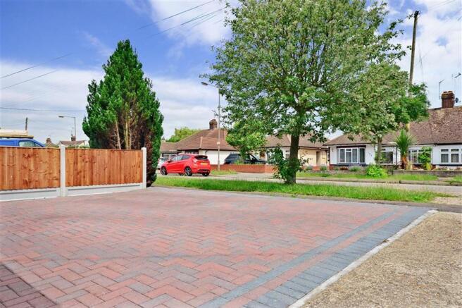 Driveway/Parking