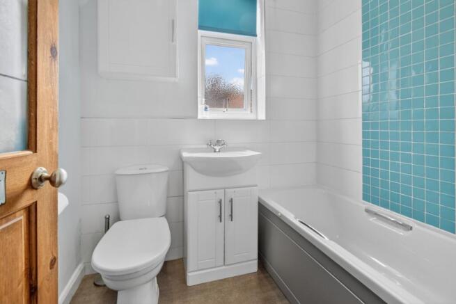 3 bed Terraced for sale Image 11