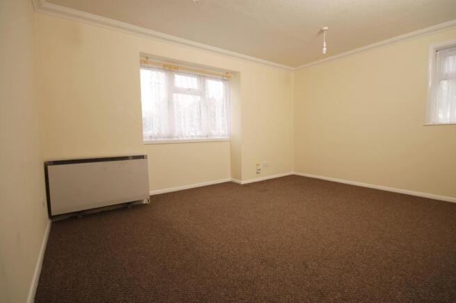 Lounge/Dining Room V