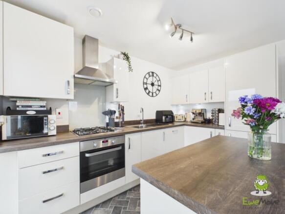 EweMove Estate Agents Basingstoke - 9 Lambert Cour