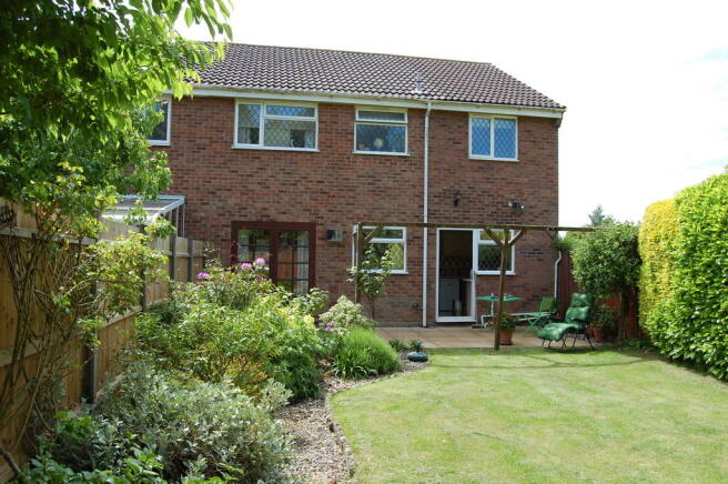 Photo 10