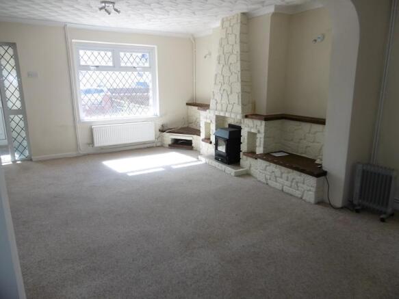Lounge/Dining Room