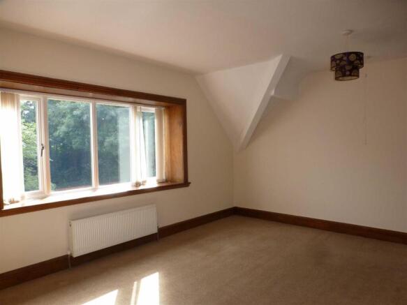 3 bed Terraced to rent Image 9