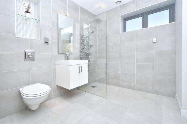 Bedroom Five En-Suite