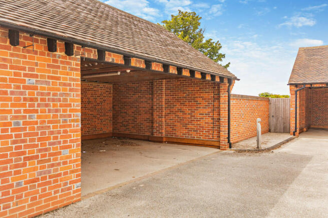 8600881-exterior0...