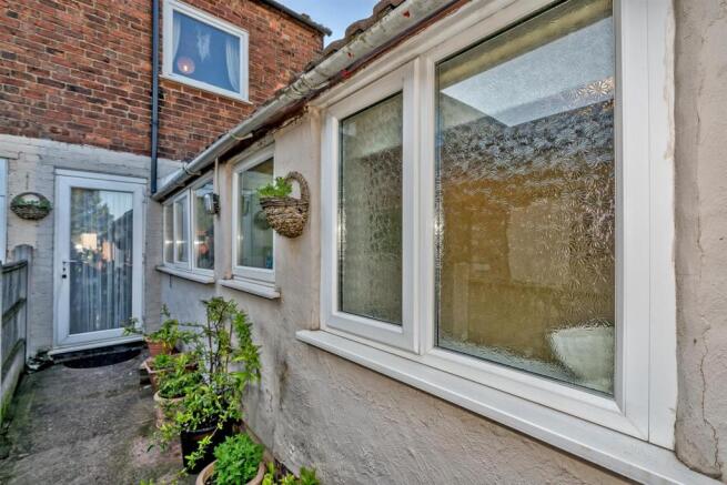68 Stafford St (30 o