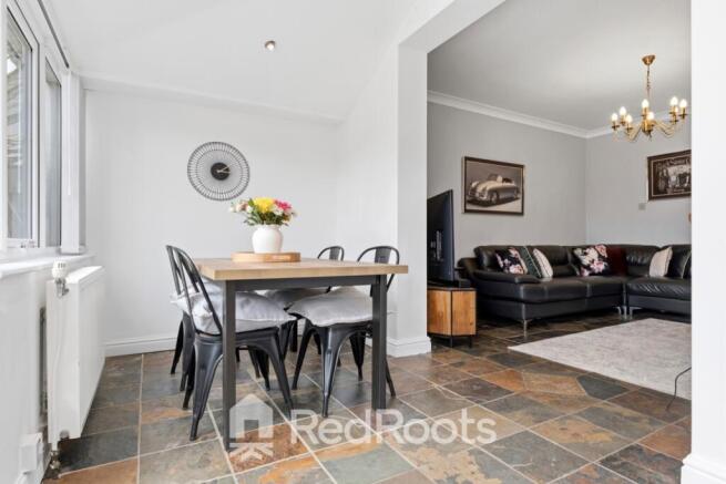 3 bed Semi-Detached for sale Image 12