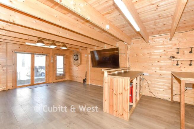 Workshop/Outbuildings