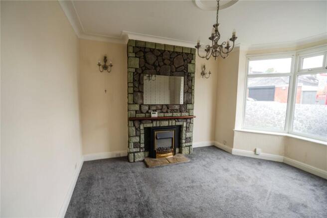 Living Room (2)