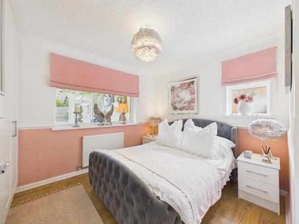 3 bed Semi-Detached Bungalow for sale Image 6