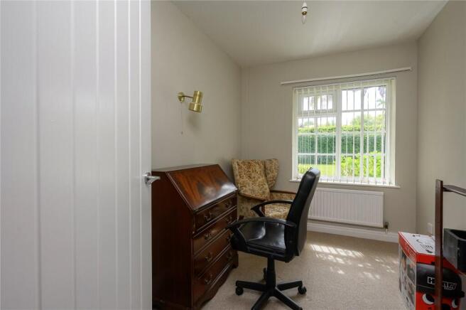 4 bed Detached for sale Image 4