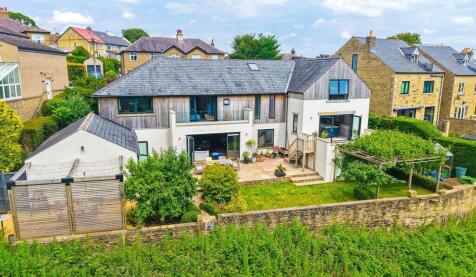 Woodview House, Raikeswood Drive, Skipton, BD23 1NA