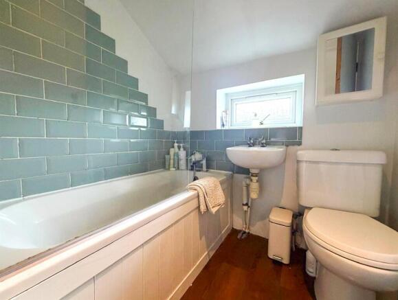 2 bed Terraced for sale Image 11