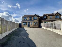 34, Edale Grove, Queensbury, Bradford BD13 2EF