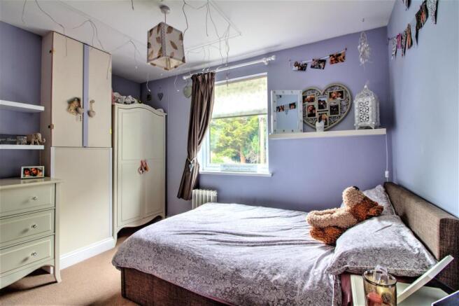 bed 2.jpg