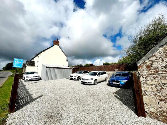 Driveway 1.jpg