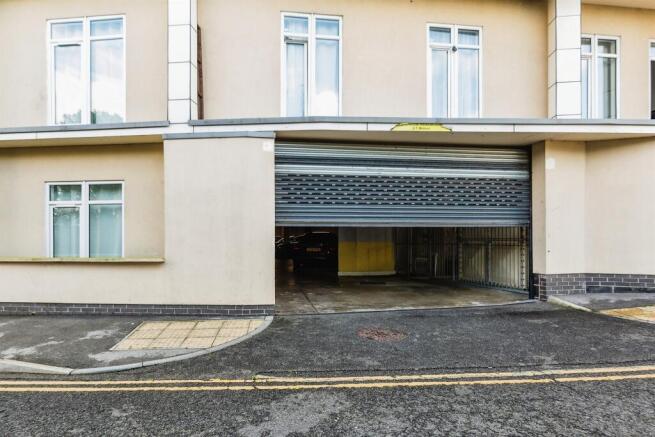 1 bed Apartment for sale Image 11