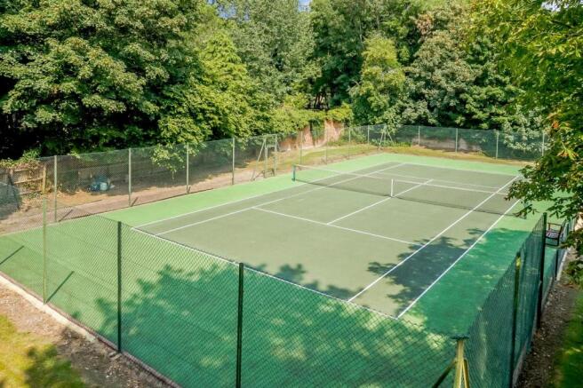 Shared tennis court