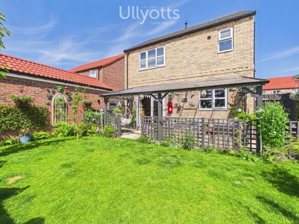 3 bed Detached for sale Image 12