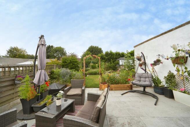 3 bed Semi-Detached for sale Image 9