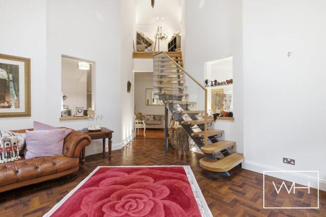 4 bed Detached for sale Image 11