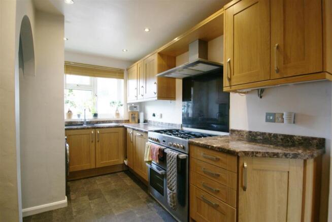 kitchen 2.JPG