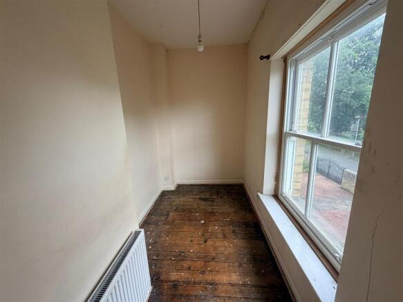 4 bed Block of Apartments for sale Image 8