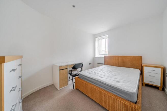 2 bed Flat for sale Image 9