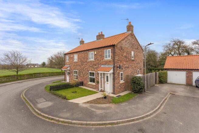 3 Meadowfield Close-19.jpg