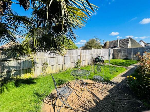 54churchgdn1.jpg