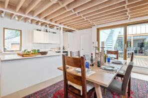 1, Barnsbury Street, London N1 1PW