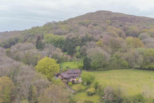 Beacon Cottage.jpg
