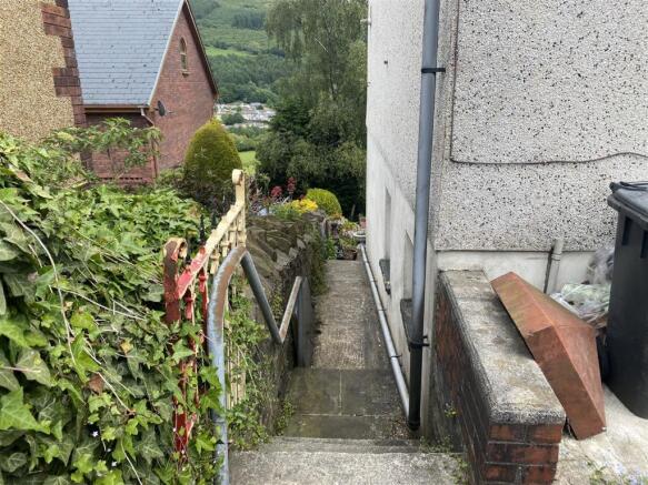 Access to Rear Garden