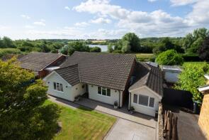 8, Walnut Tree Lane, Canterbury CT2 0HG