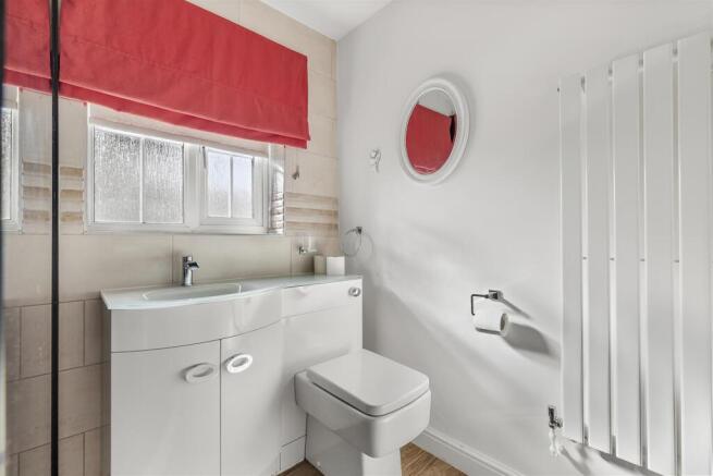 4 bed Terraced for sale Image 10